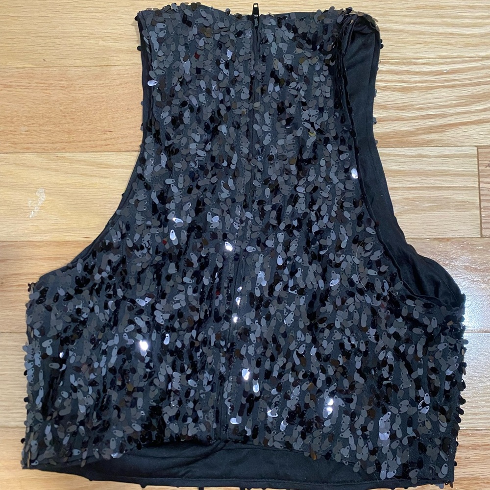 Sequin Black Crop Top - Picture 5 of 5